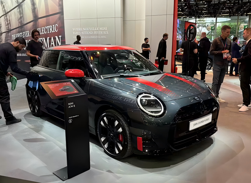 China-Made Electric Mini Cooper, Aceman JCW가 출시 될 예정입니다