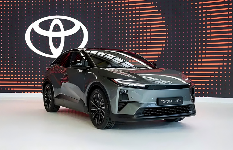 Toyota C-HR+ EV 공식 이미지 출시
